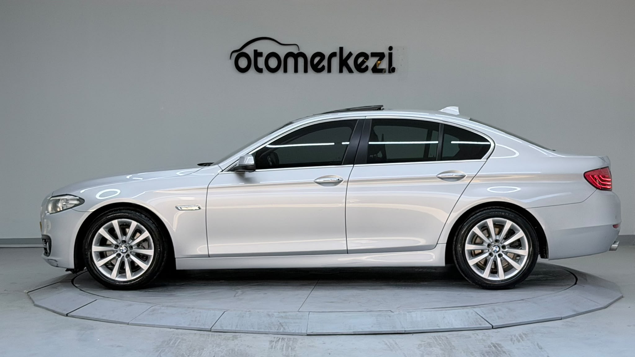 BMW 520i 7